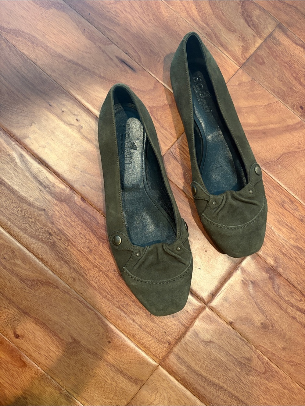 Hogan Olive Green Suede Ballet Flats🫒